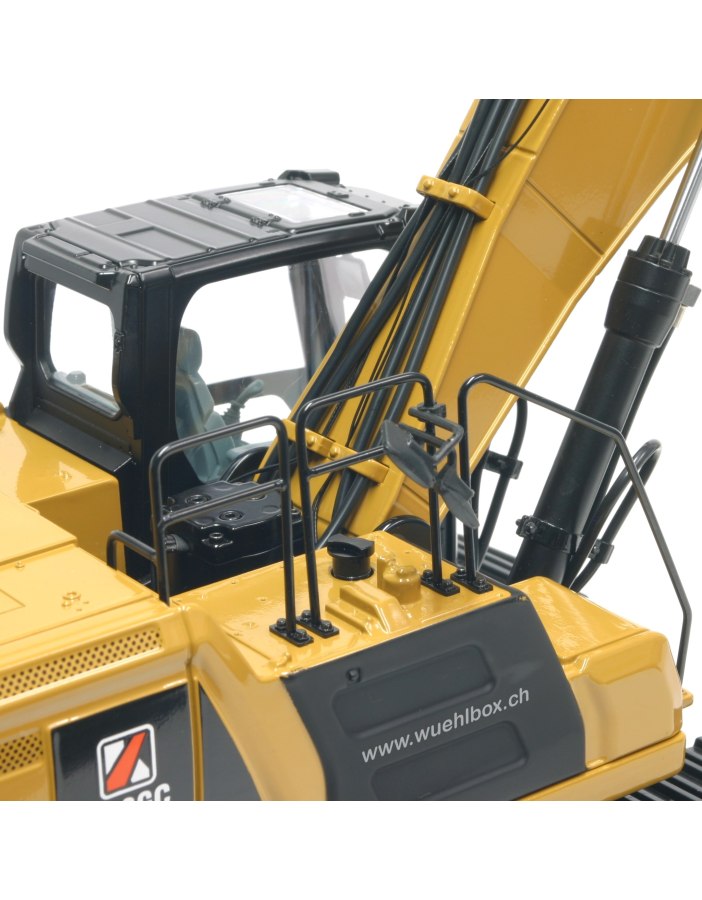 Huina K336 Alloy Hydraulic Excavator 1:16 R/C | Big Bang Hobbies