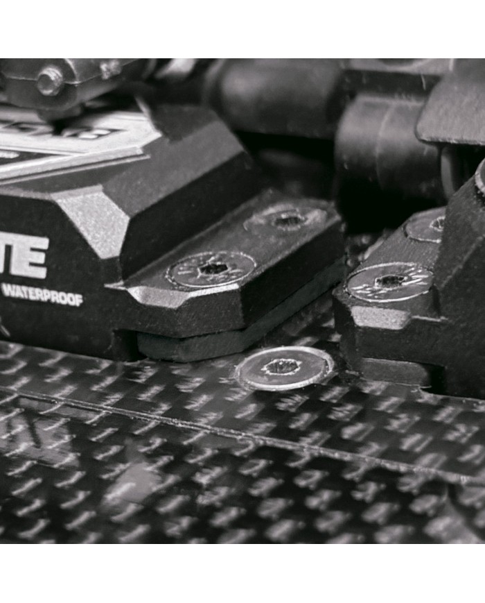 Entretoises Anti-Vibration pour Servo Ultimate Racing